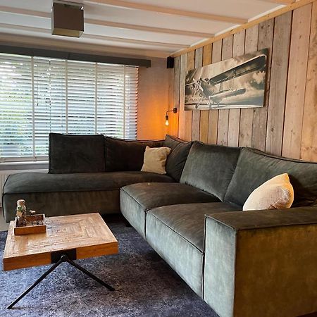 Uniek Chalet Op De Veluwe, In Bosrijke Omgeving. プッテン エクステリア 写真
